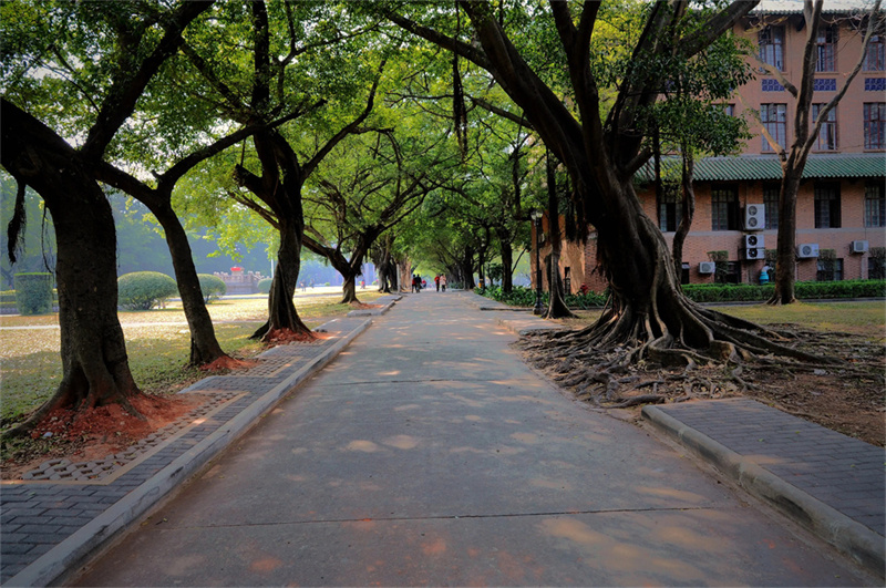 _复读入学时间_复读学校什么时候截止报名