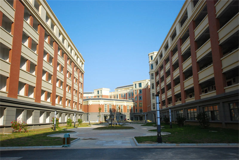长沙金海学校_长沙金海教育集团进驻娄底_娄底市金海学校揭牌仪式